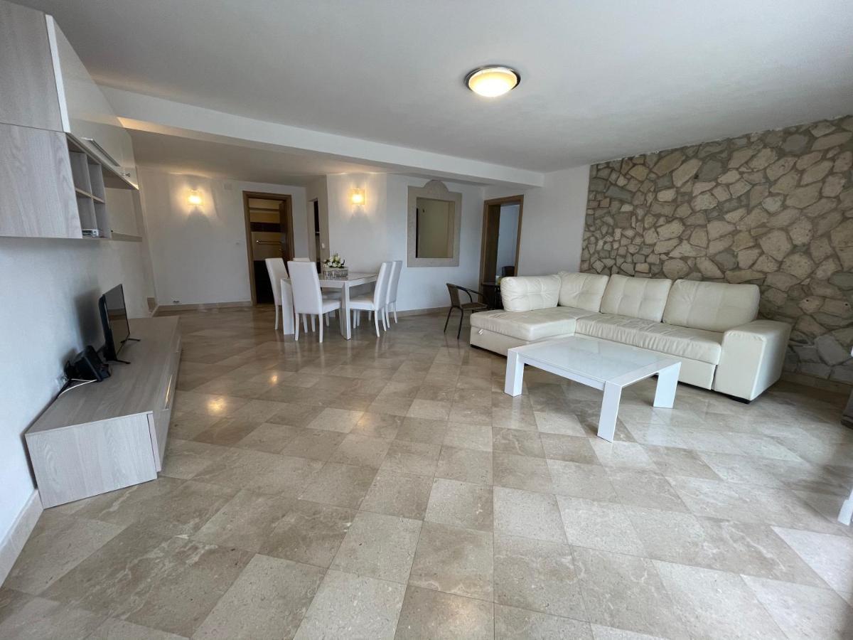 Villa Cube Premantura Exterior photo